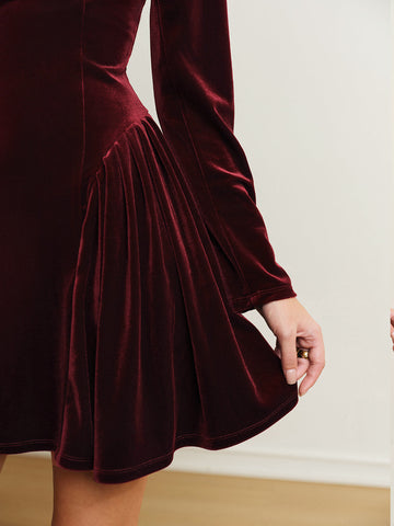 Emilia | Samt Kleid mit Faltenpaneelen