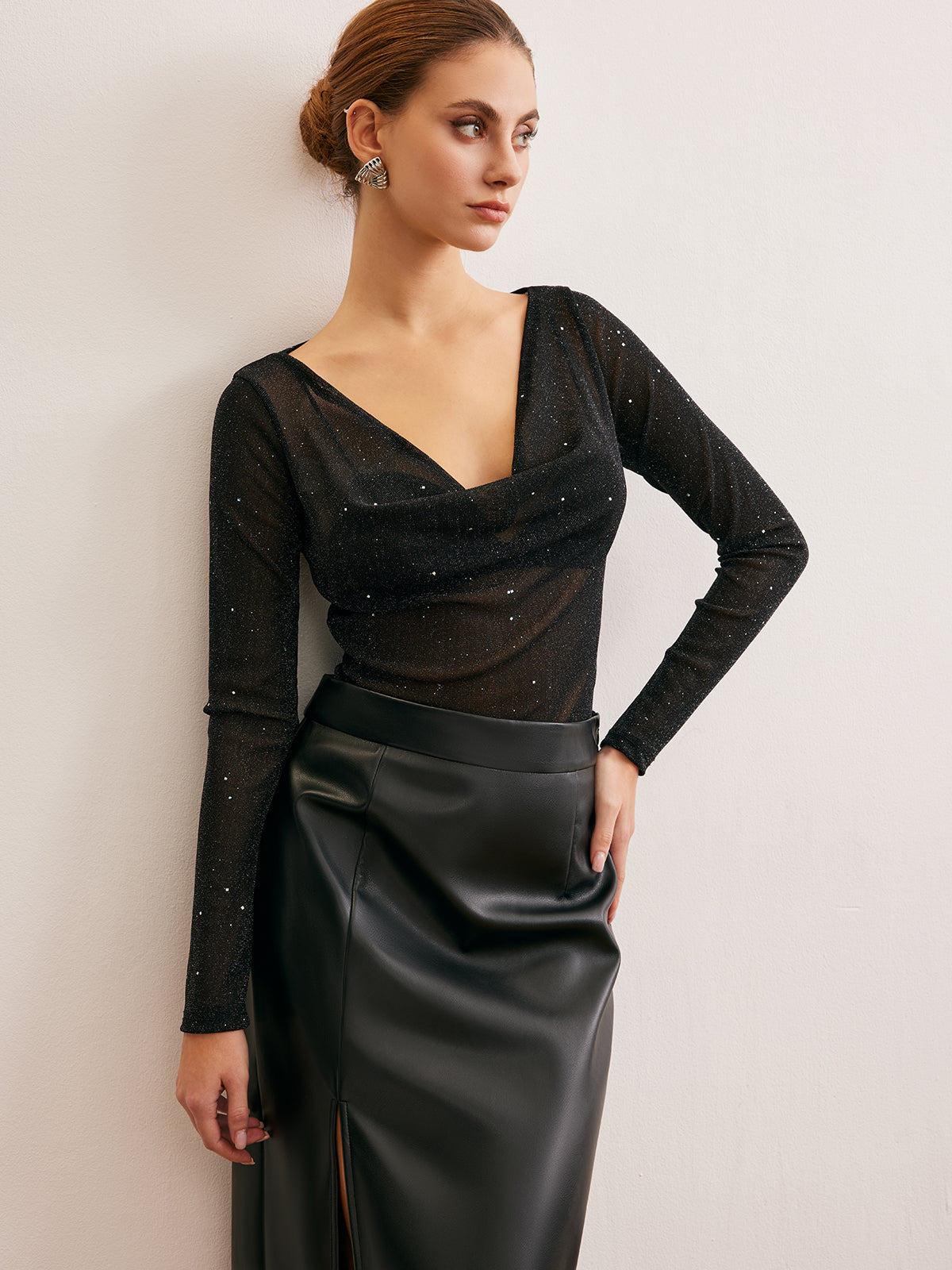 Lisa | Glitzernde Bluse mit Cowl Neck