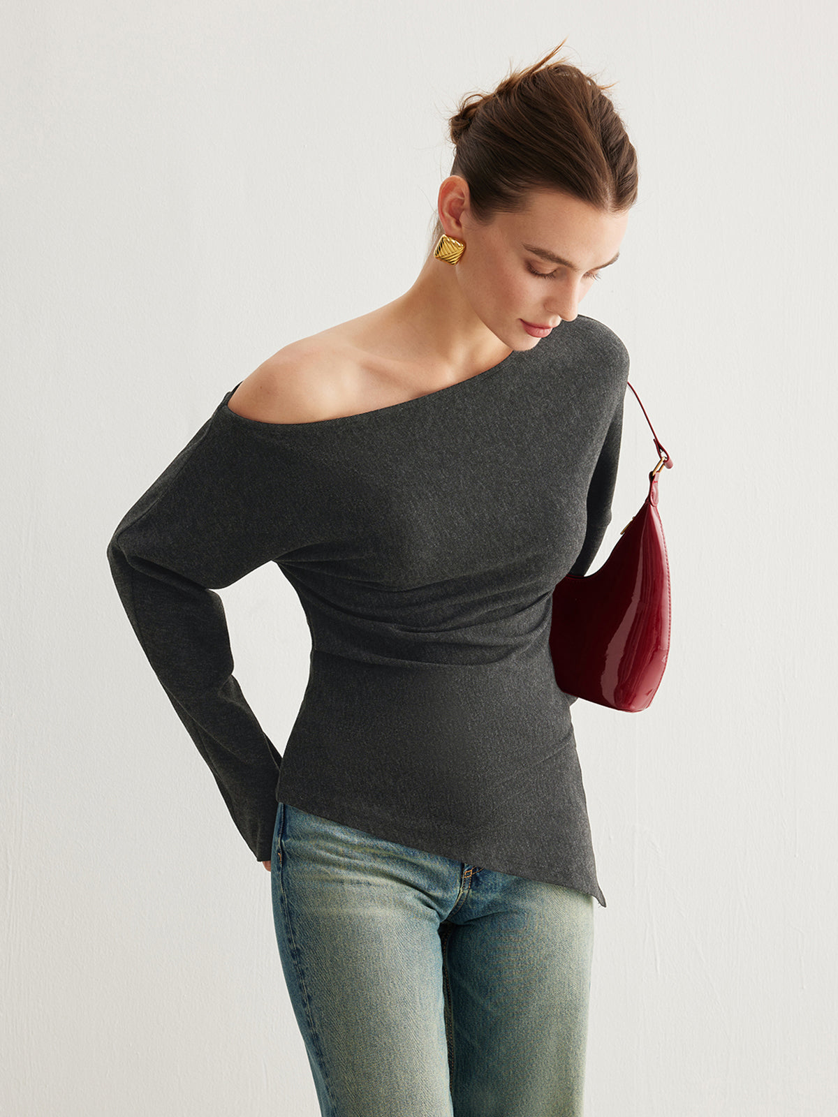 Clara | Asymmetrisches Oberteil mit elegantem Schlitzschnitt