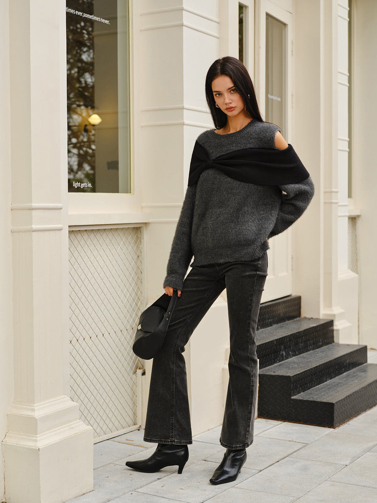 Clara | Eleganter Cold Shoulder Pullover mit Schleife