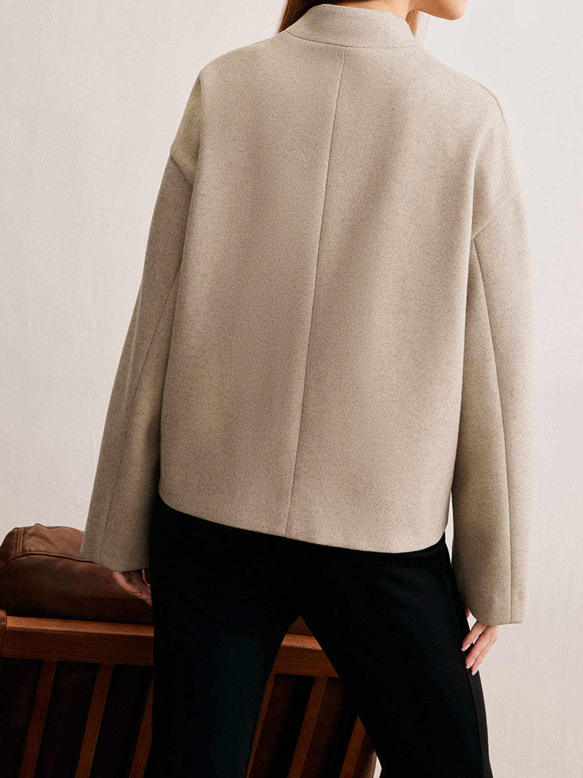 Max | Minimalistischer Knopf-Cardigan