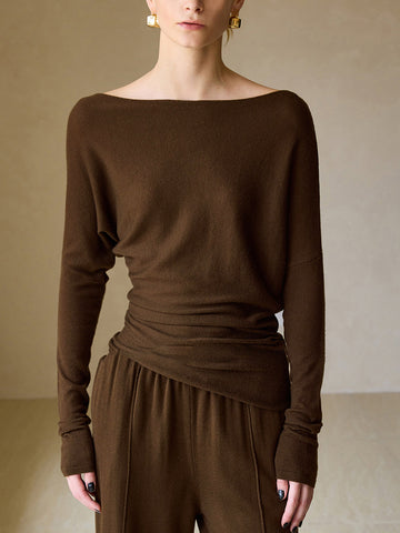 Mia | Eleganter, schmaler Pullover mit asymmetrischem Ausschnitt