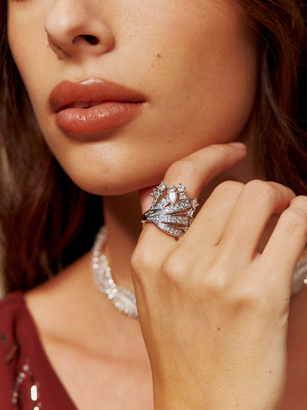 Clara | Eleganter unregelmäßiger Ziron-Ring