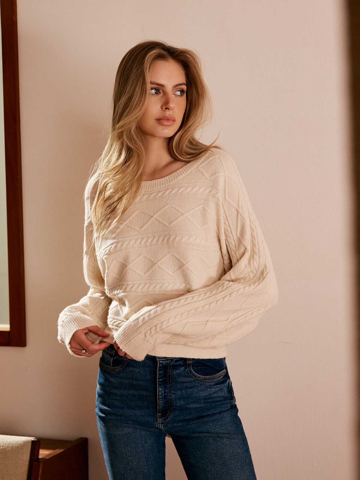 Mia | Kabelstrick-Pullover mit Schleifen-Details