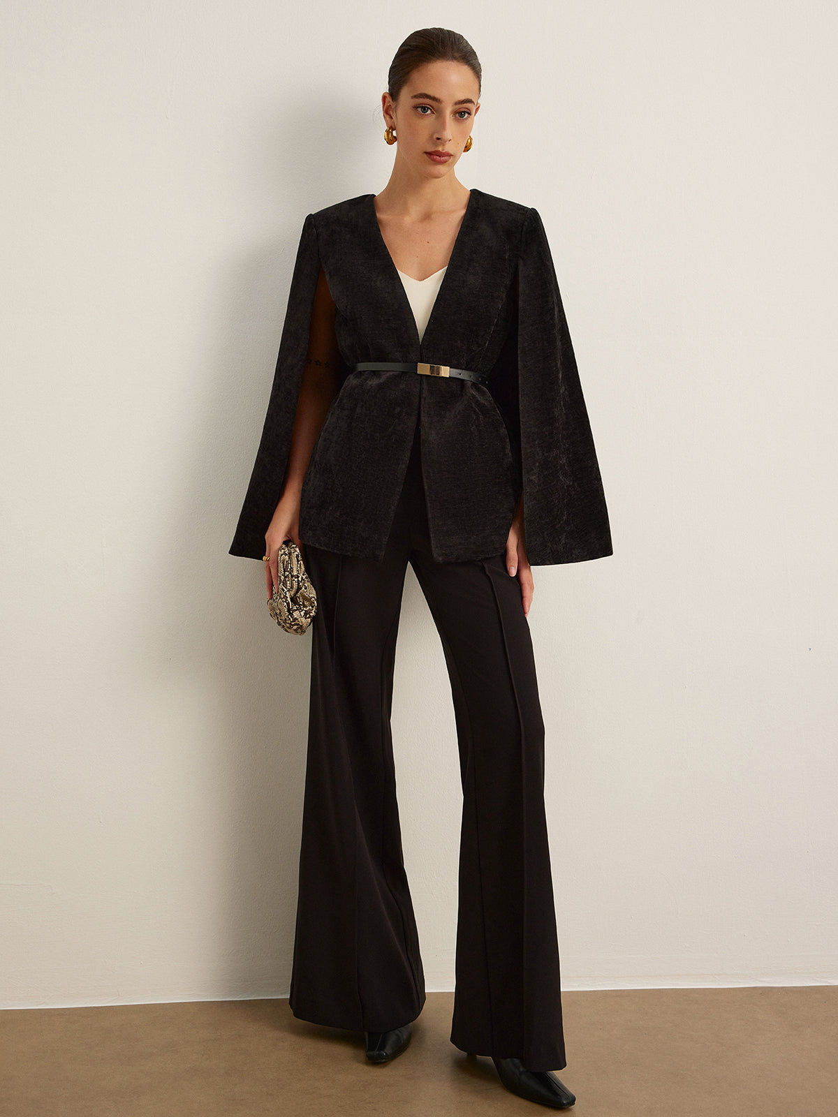 Clara | Edler Velvet Umhang
