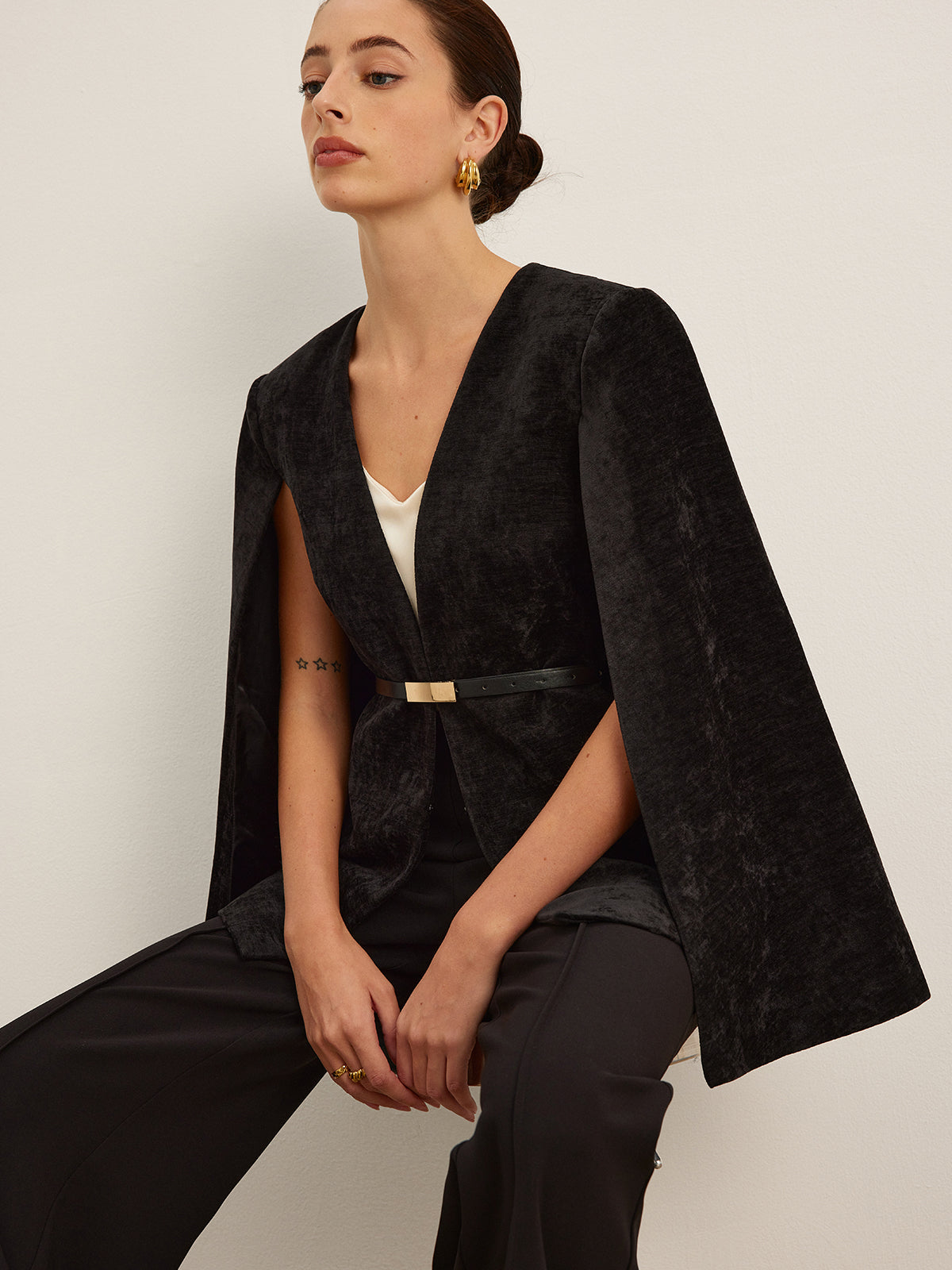 Clara | Edler Velvet Umhang