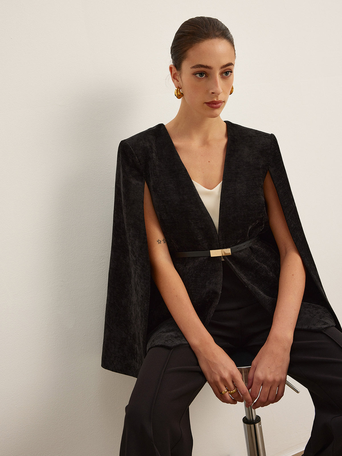Clara | Edler Velvet Umhang