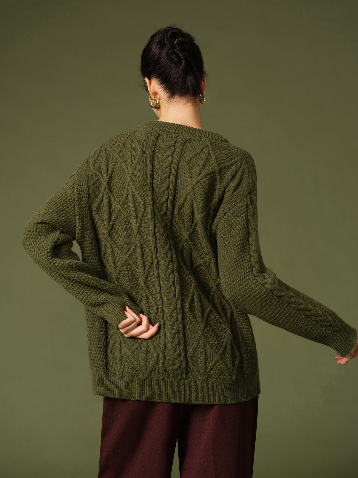 Leni | Lässiger Rundhals-Pullover mit Twist