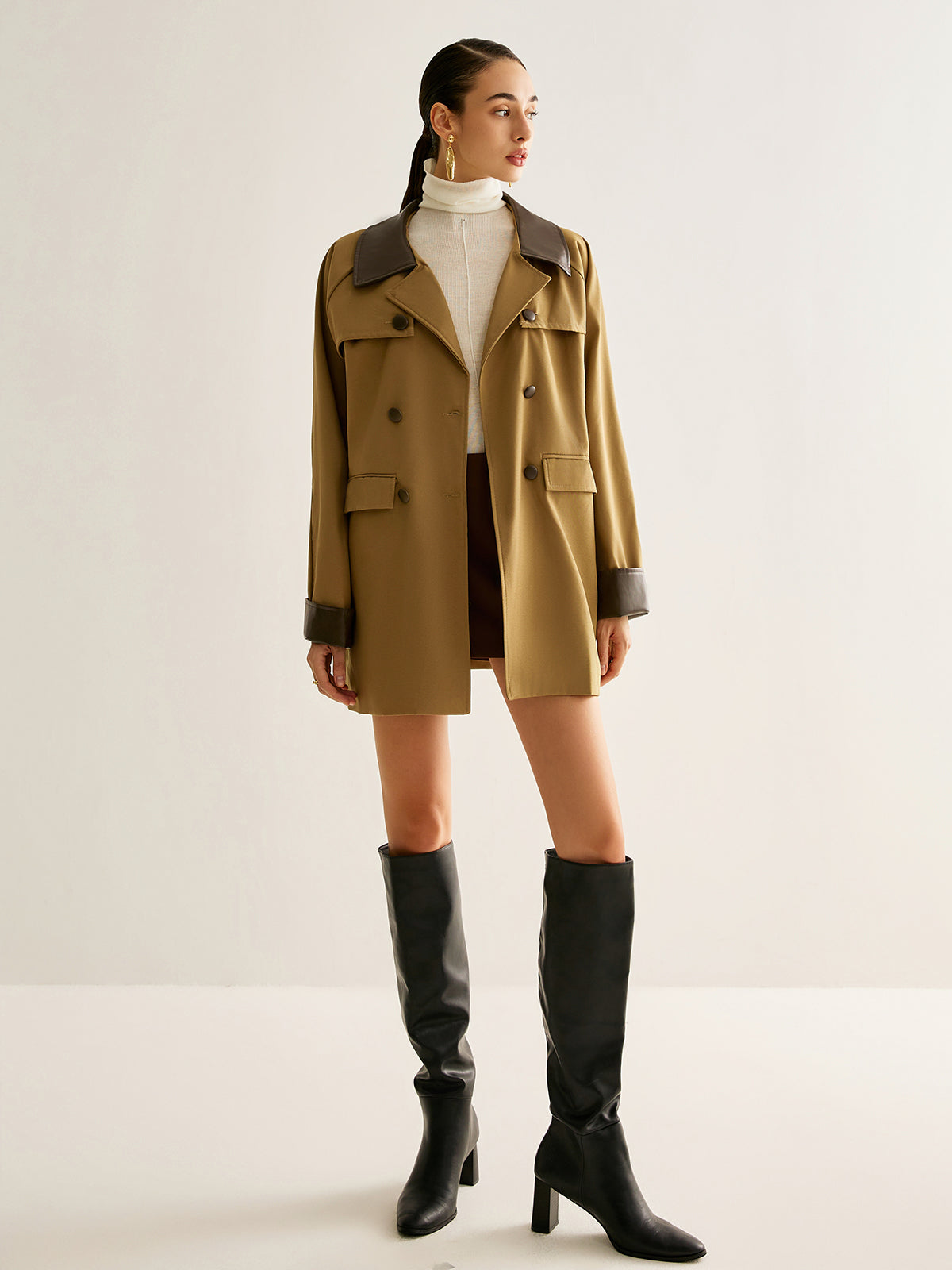 Clara | Stilvoller Trenchcoat mit Kontrastdetails