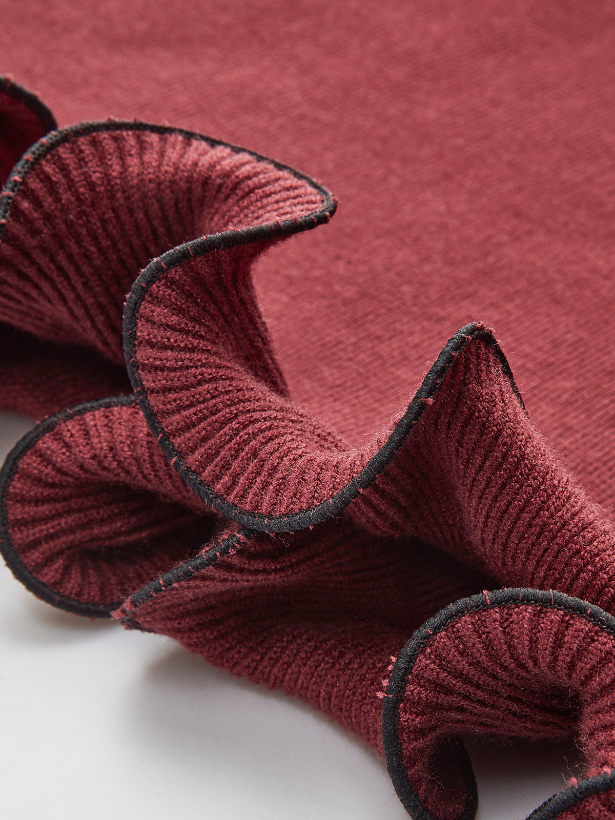 Bora | Elegantes Rüschenspiel Kleid