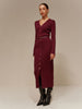 Eleganz | Tailliertes Langarmkleid mit V-Ausschnitt und Gürtel