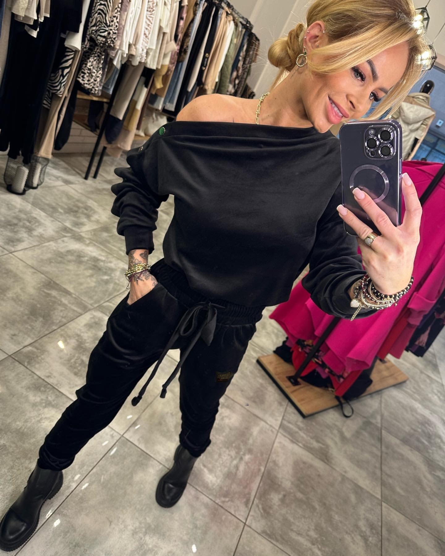 Amora | Stylische Latzhose für Damen – Komfort trifft Individualität