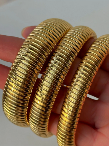 Serpentina – Breites Schlangenarmband mit 18K-Goldbeschichtung