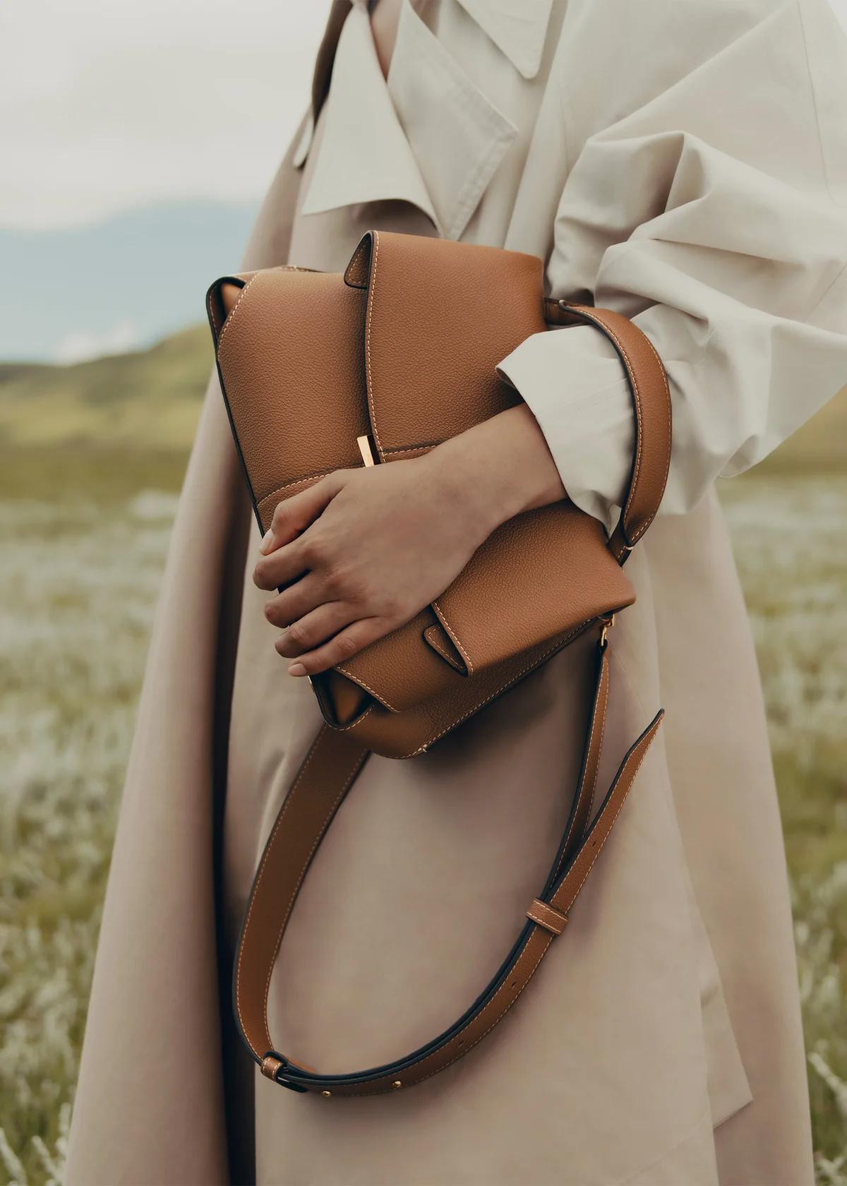 Beatriz | Vinea - Große Leder-Schultertasche