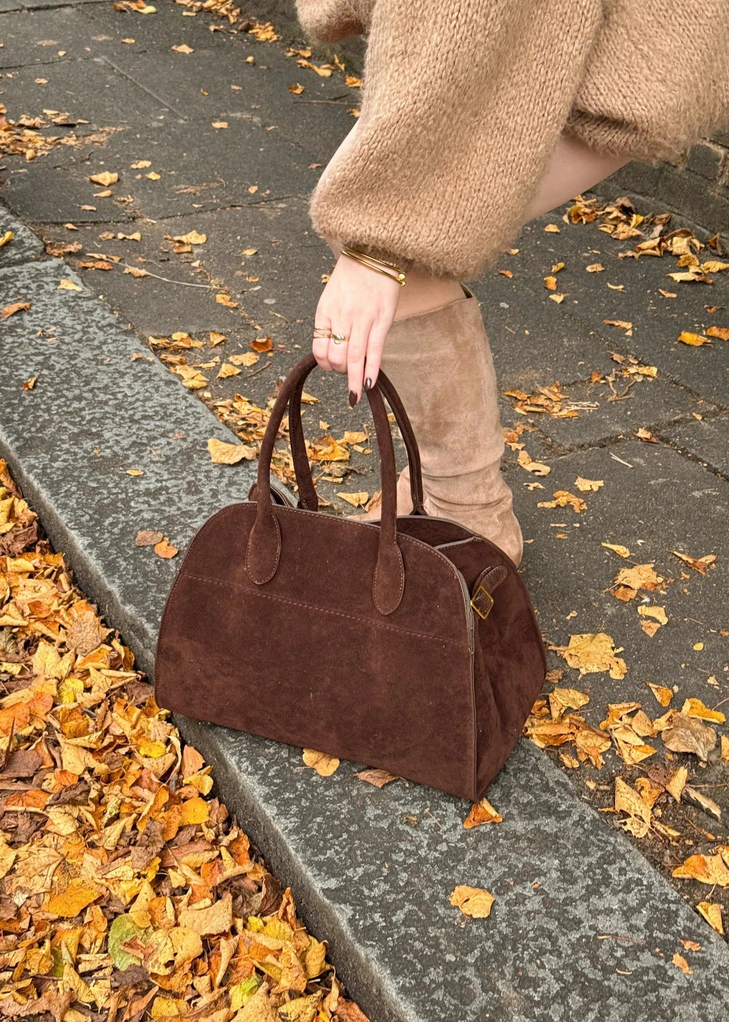 Esther | Veloursledertasche