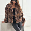 Juliana | Flauschiger Kurzmantel mit Leopardenmuster for women