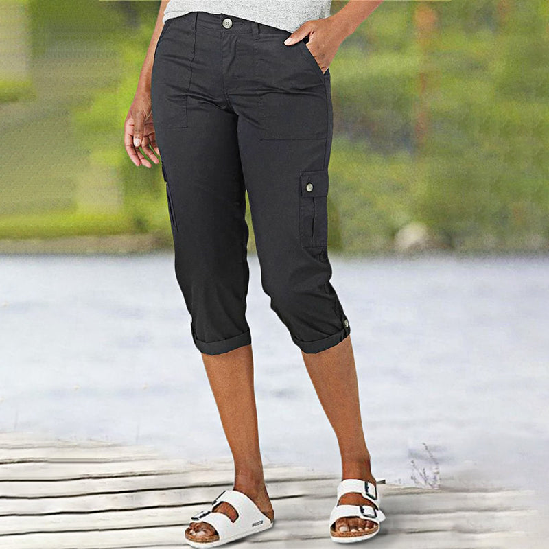 Sue | Capri Cargohose mit Taille und Falten unten und mehreren Taschen