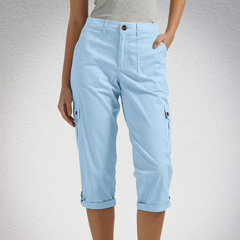 Sue | Capri Cargohose mit Taille und Falten unten und mehreren Taschen