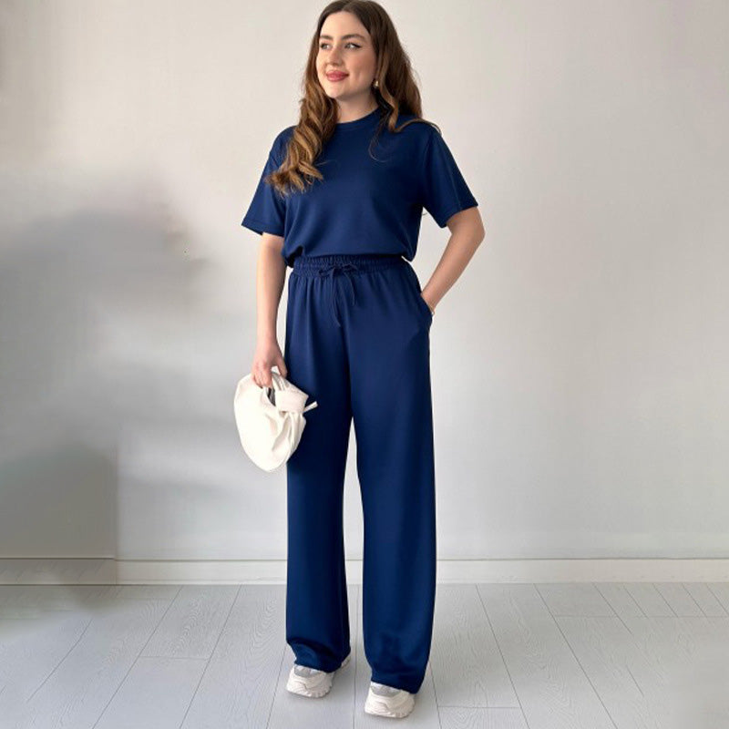 Rose | Lässiges Set aus Oberteil mit Rundhalsausschnitt und Hose mit Kordelzug