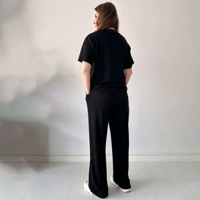 Rose | Lässiges Set aus Oberteil mit Rundhalsausschnitt und Hose mit Kordelzug