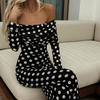 Carrie | Elegantes Kleid mit Punktenmuster und freien Schultern